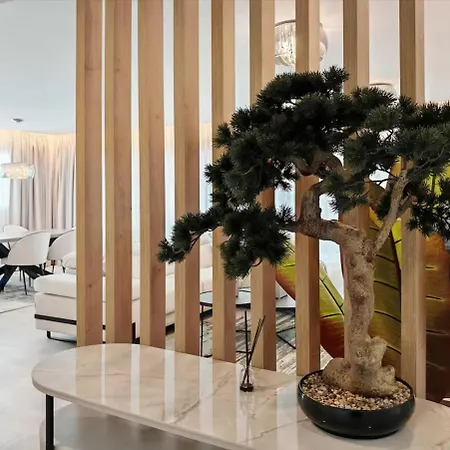 Luxury 4 Bedroom With Sea Views And Private Pool In Eden