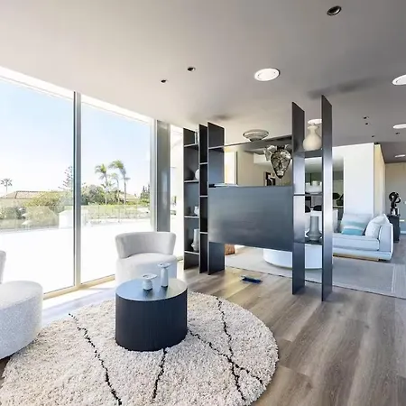 Villa Luxury 4 Bedroom With Sea Views And Private Pool In Eden